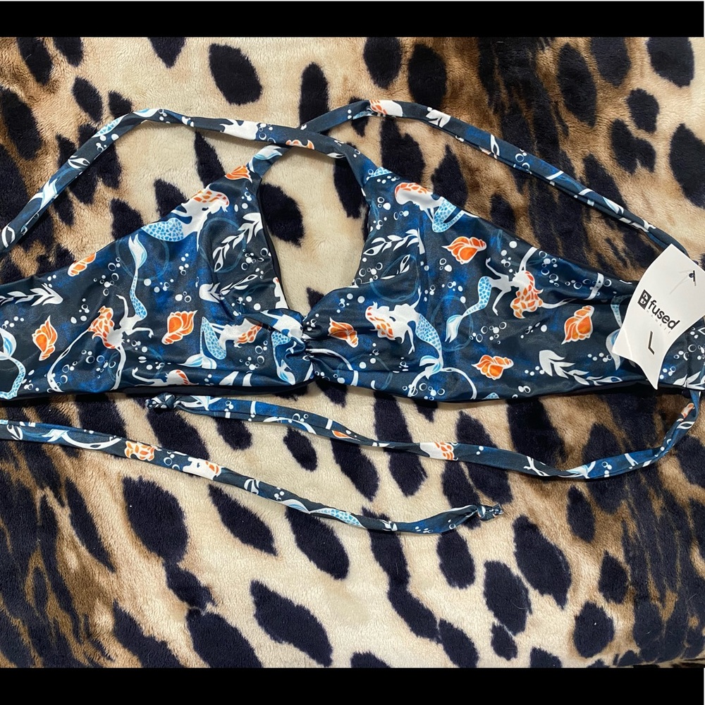 Fused Hawaii Top